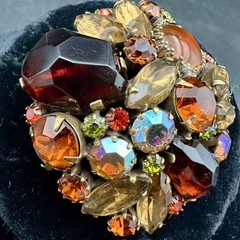 Vintage 1950s WEISS Root Beer Aurora Borealis Pronged Rhinestone Brooch Jewelry