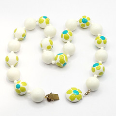 3 Piece Vintage Floral & Geometric Bead Necklace Clip On Earrings Brooch Set