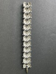 Vintage Bracelet Silvertone Leaf Flower Link Retro Career Capsule Statement 7”