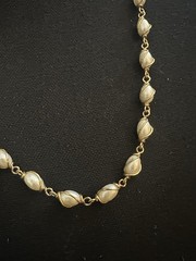 Napier Gold Pearl Necklace 24 In Swirl Cage Oval Retro Vintage Classic Elegant
