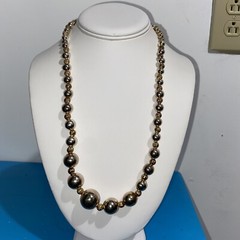 Dauplaise Silver Gold Multi Color Graduated Beaded Necklace Vintage 23” Preppy