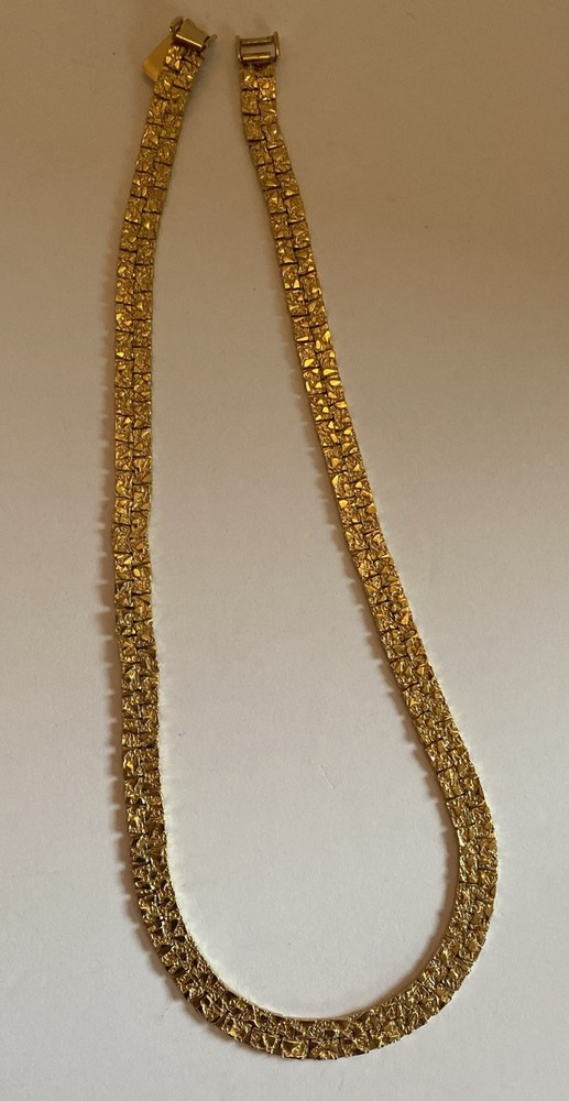 Vintage Gold Tone Nugget Necklace 17 Inches Used In Great Condition Costume