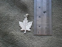 Maple Leaf Canada Vintage Bond Boyd Flat Sterling Silver Bracelet Charm Pendant