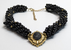 VTG Victorian Revival Twisted Black Bead Gold Tone Cameo Pendant Necklace 16-18″