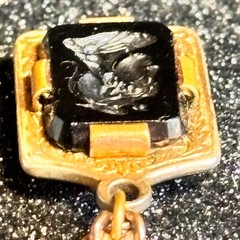 INTAGLIO double sided vintage GF pendant on FCC gold filled cable chain 1/20 12k