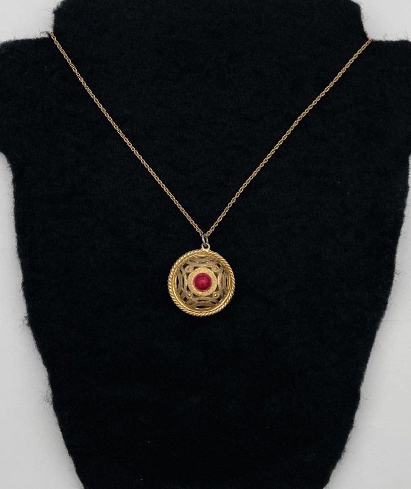 Vintage Unbranded Gold Tone Necklace With Medallion Pendant & Red Stone