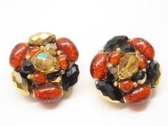 VTG Earrings Cluster Bead Clip On Some Japan Faux Pearl Lucite Plastic + D2542