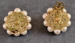 Vintage faux pearl clip on earrings made in Japan please refer to photos