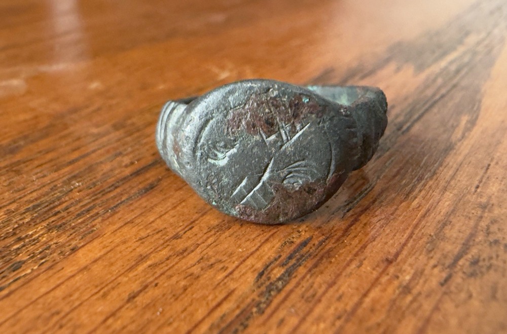 Ancient Bronze / Copper Signet Ring – Estimated Pre-15th c. – Size 8