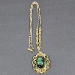 WEST GERMANY GREEN SLAG CABOCHON FILIGREE PENDANT NECKLACE EARRINGS SET VINTAGE