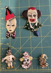 Lot Of 5 Vintage Clown Pin Back Brooches Circus Painted Metal 1 Articulated