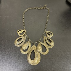 Vintage Teardrop Tempest Brass Toned Necklace Beautiful Design 16-18”