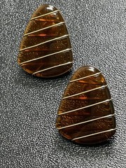Vintage 1.1” Brown Lucite Gold Tone Metal Wrapped Earrings