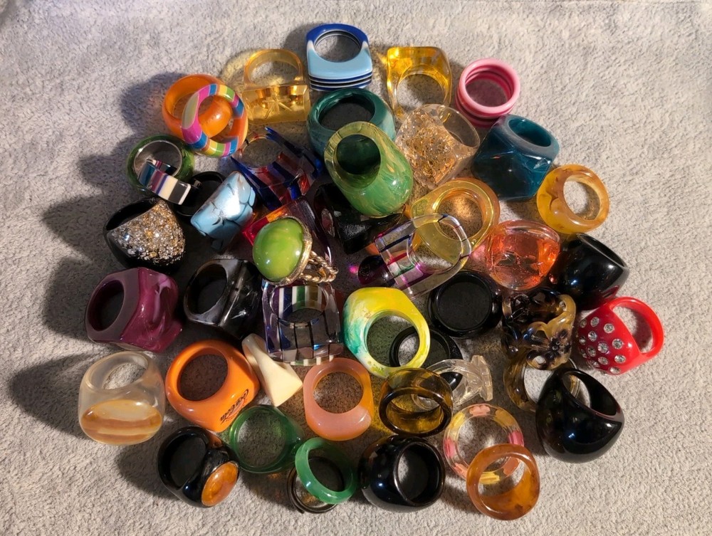 40+ Vintage Bakelite Lucite Etc plastic ring collection! Many sizes & designs!