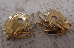 Vintage Verified JULIANA D&E Gold Fluss & Rhinestone BROOCH & EARRINGS SET