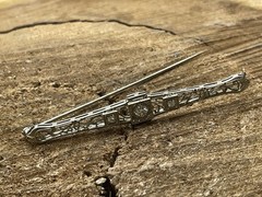 Antique BELAIS 18K White Gold ART DECO 1930’s Filigree Bar Brooch w/3 Diamonds
