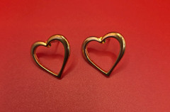 Vintage Gold Tone Heart Stud Earrings Perfect For Your Valentine (7/8 inch)