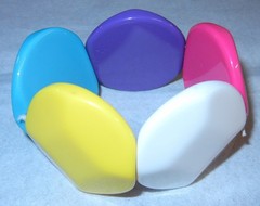5 Vintage Plastic Acrylic, Glass Mod Bangle and Stretch Bracelets-Nice Wearable