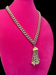 Vintage 1970’s Hippie Hobo Boho Gold Tone Cuban Links Tassels Necklace Beads