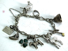 Vintage WINARD Sterling Silver Charm Bracelet With 9 Charms – 7+ inches