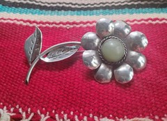 Old Vtg Mexico Sterling Silver Green Garnet Flower Brooch Pin 18.7g Large 3 1/8″