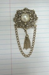 Vintage Ornate Gold Tone Filigree Brooch Faux Pearl Center Hanging Tassel Chain