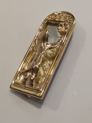 VTG Signed AJC Gold Tone “Cat Looking in Mirror Chasing Butterfly” Brooch