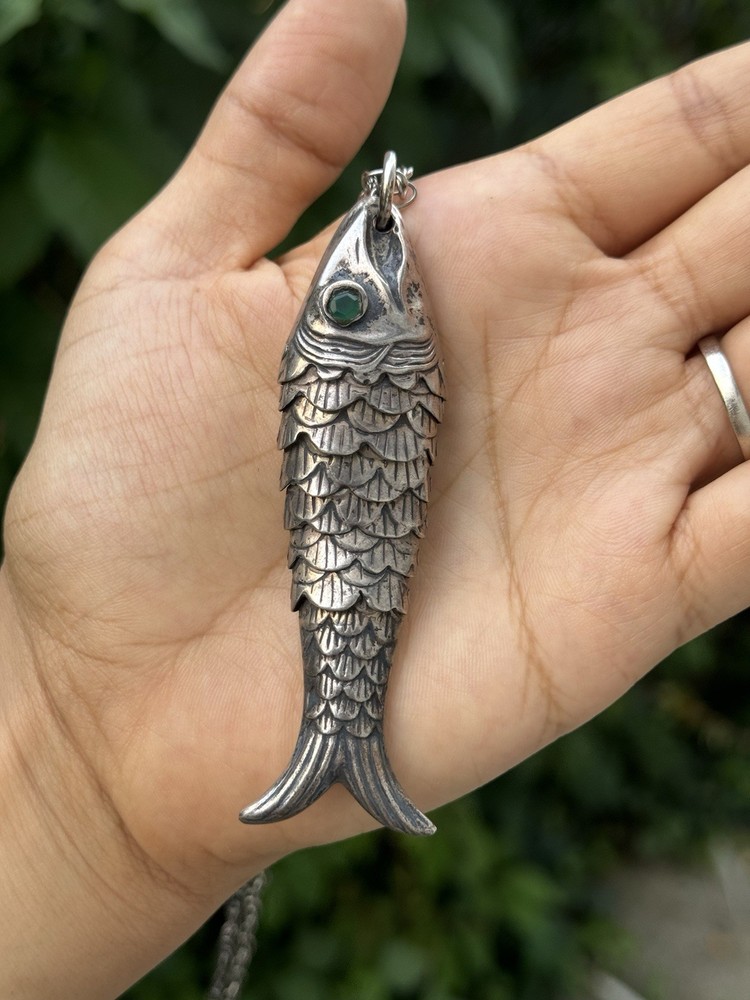 Vintage Moveable Sterling Silver fish Necklace