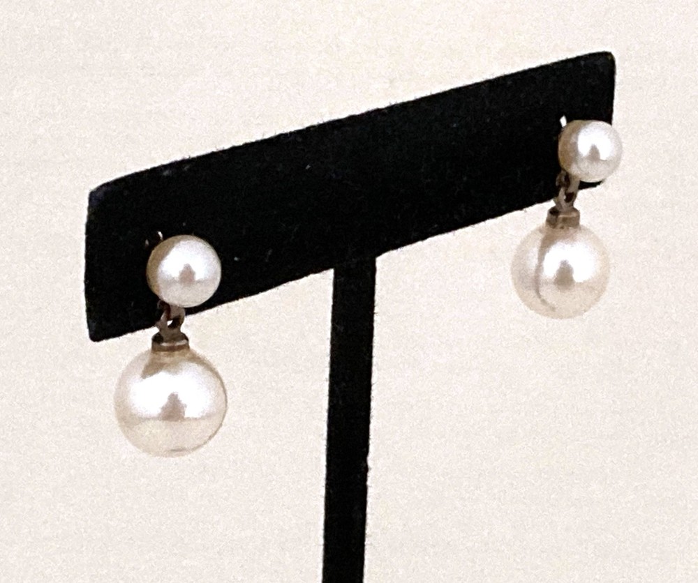 Vintage 21 mm Stud Earrings With 9.5 & 6 mm Cream Color Faux Pearls On Gold Tone