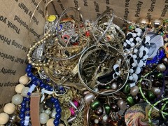 Huge XL Jewelry lot, Vintage and modern. Jewelry Repurpose Box, 16LBS, Lot#1