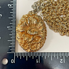 Vintage Napier Flower Locket Pendant w/ Original Photo on Gold Toned Chain 28″