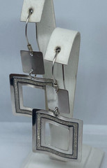 Vintage beautiful earrings Silver 925 Ukraine. Women’s jewelry. Weight 3.51 g.