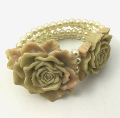 Vintage Stretchable Bracelet Acrylic Plastic Roses and Faux Pearls