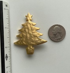 VINTAGE VERO CHRISTMAS TREE PIN BROOCH GOLD TEXTURED SIGNED MCM HTF 70s 31