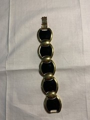 Vintage Signed Napier Black Enamel & Gold Tone Chunky Link Vintage Bracelet 8″