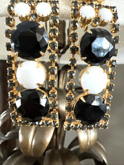 VINTAGE 1980’s BLACK RHINESTONE & MILK GLASS DANGLE CHANDELIER EARRINGS