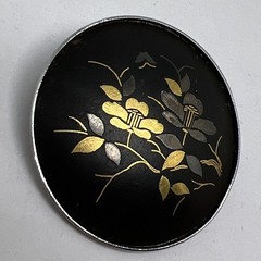 Vintage Japan Damascene flowers Black Gold Silver Color 1.4” Pin (8448)