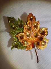 Maple Leaf dual purpose brooch pendant orange green with rhinestones 2011 FL