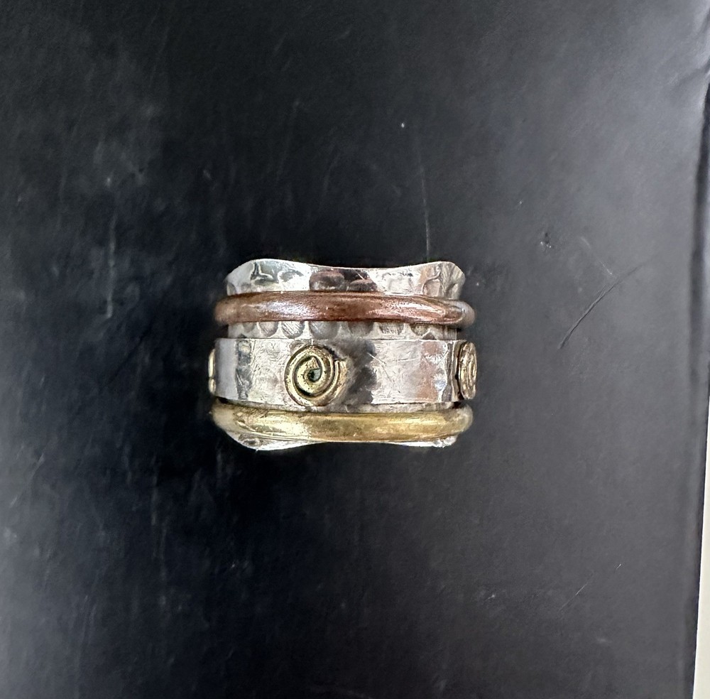 vintage triple tone sterling silver 925 spinner band ring. Size 8
