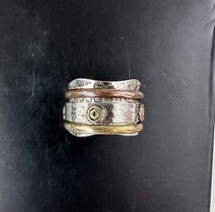 vintage triple tone sterling silver 925 spinner band ring. Size 8