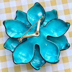 HUGE! blue Vintage FLOWER Brooch PIN Lightweight RETRO Spring Bloom💙💐