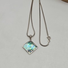 Vintage 925 Italy Sterling Silver Abalone Shell Pendant Necklace 24″ Snake Chain