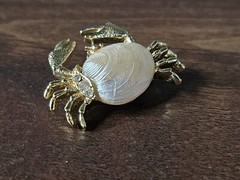 Vintage 4 Brooch Pin Lot Gold Tone Animals Teddy Bear Bird Crab