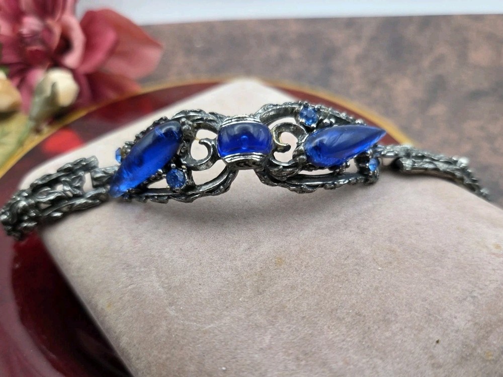 Vintage Art Deco Bracelet Blue Czech Glass Cabs Pot Metal 7.25″