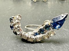 VINTAGE 16.5″ BLUE & CLEAR RHINESTONE NECKLACE + SCREW BACK EARRINGS N747