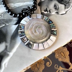 Vintage Black Glass Bead Necklace MOP & Abalone Pendant Barrel Clasp 22”