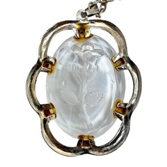 Vtg Lot Of 2 Pendant Necklaces Lucite Intaglio Tulip And Lady Remington Locket