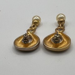 Vintage Casual Corner Dangle Earrings Faux Pearl Elegant Gold Tone