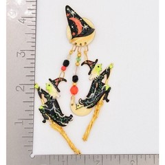 Lunch at The Ritz Vintage Halloween Pin Brooch Witch Hat Dangle Broom RARE Bin5B