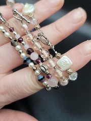 Lot Of 4 Vintage Glass Beaded Multicolored 7.5″ Bracelets Toggle Clasp